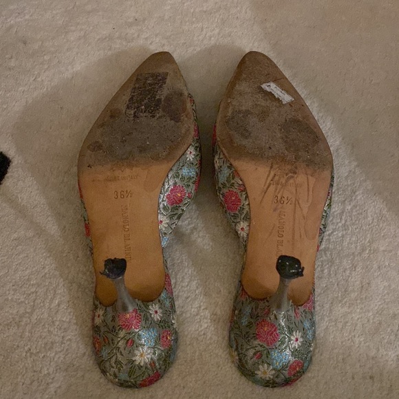 Floral print manolos with silver heel - Picture 4 of 4